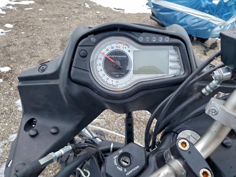 SUZUKI CYCLE DL 2015