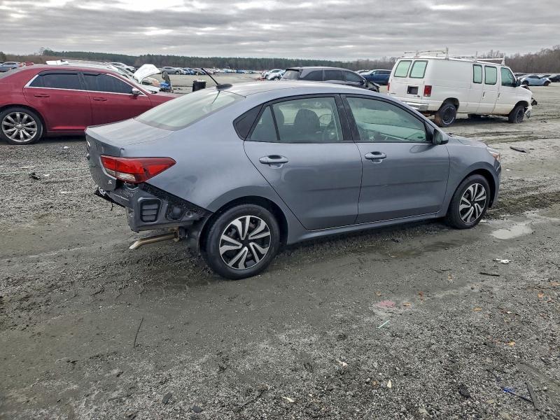 Фото 3 - KIA RIO