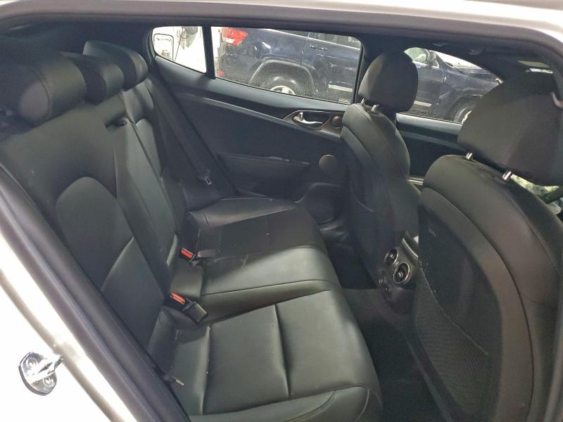 Фото 10 - KIA STINGER