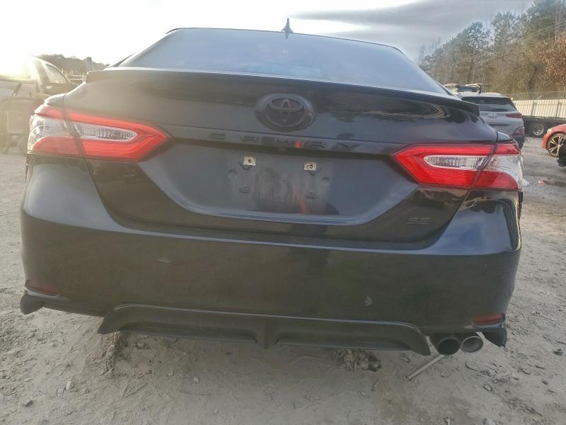 Фото 6 - TOYOTA CAMRY