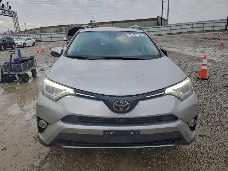 Фото 5 - TOYOTA RAV4