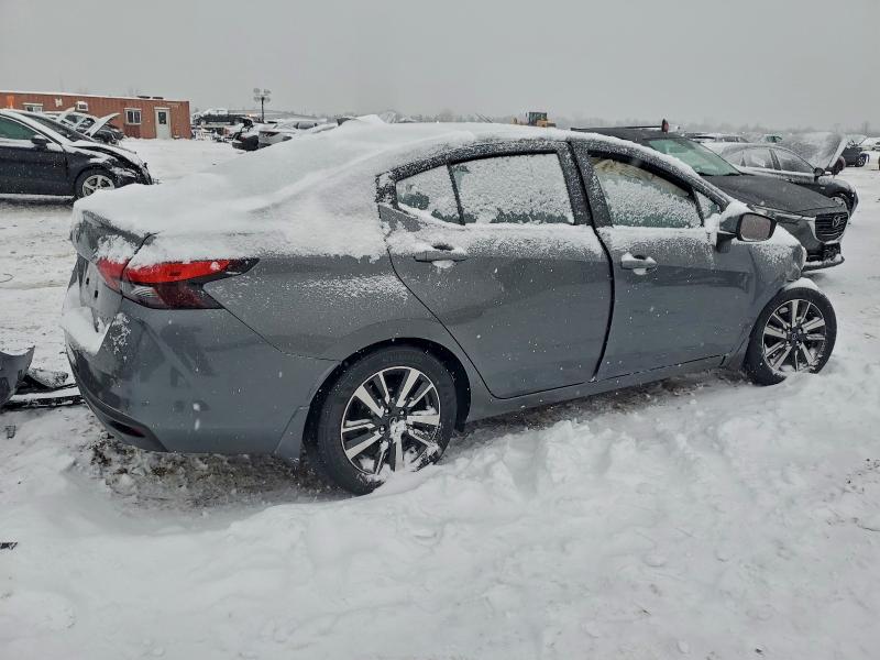 Фото 3 - NISSAN VERSA