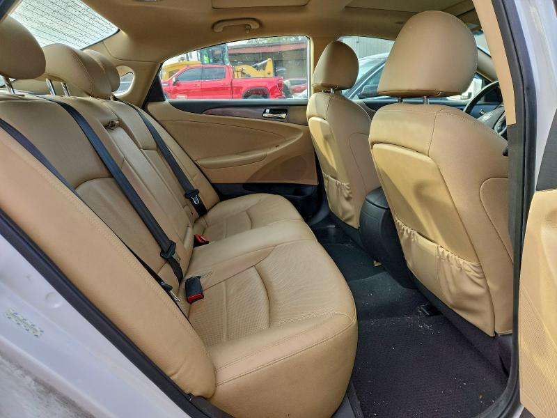 Фото 10 - HYUNDAI SONATA