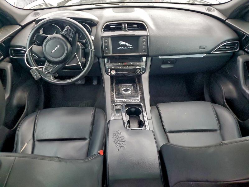 Фото 8 - JAGUAR F-PACE