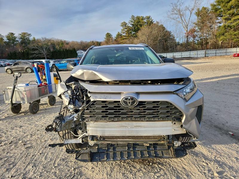 Фото 5 - TOYOTA RAV4