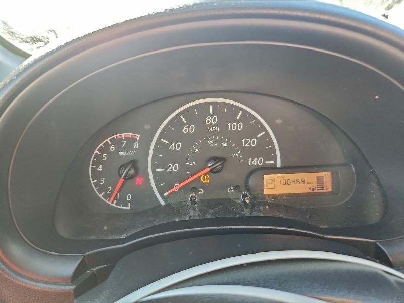 Фото 9 - NISSAN VERSA