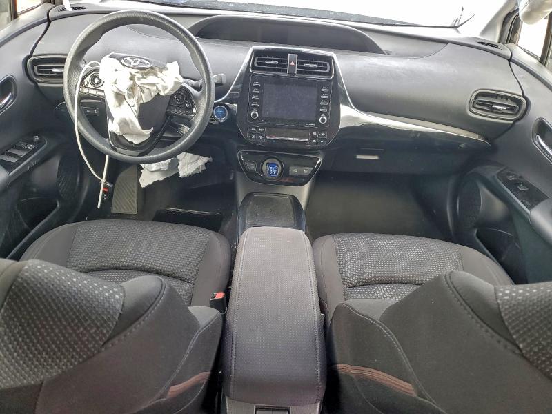 Фото 8 - TOYOTA PRIUS