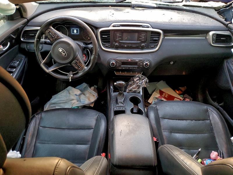 Фото 8 - KIA SORENTO