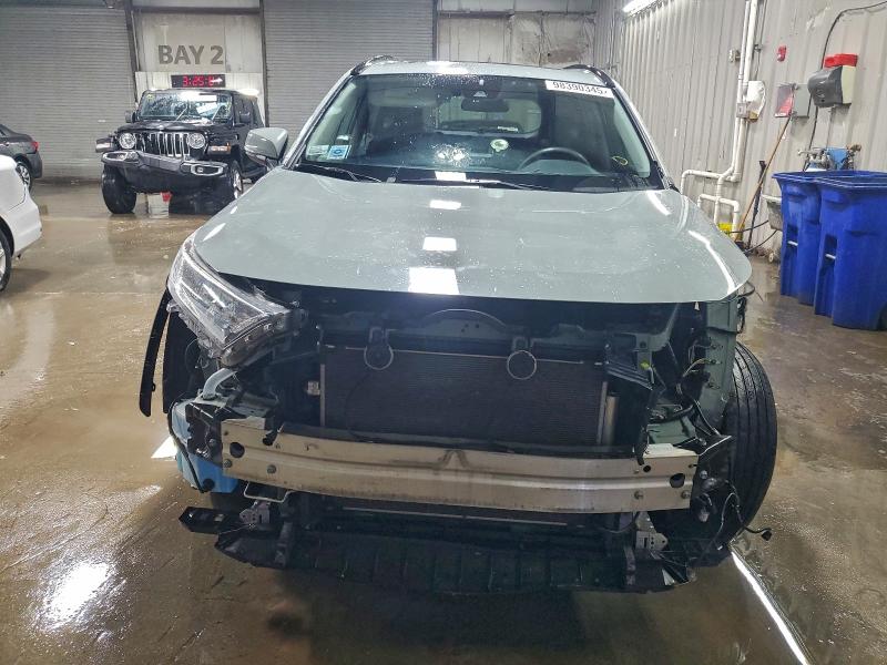 Фото 5 - TOYOTA RAV4