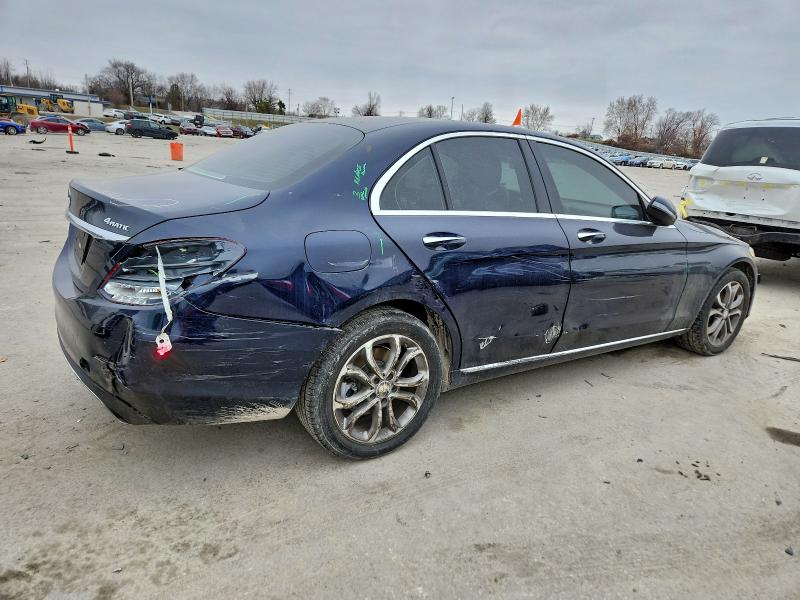 Фото 3 - MERCEDES-BENZ C-CLASS