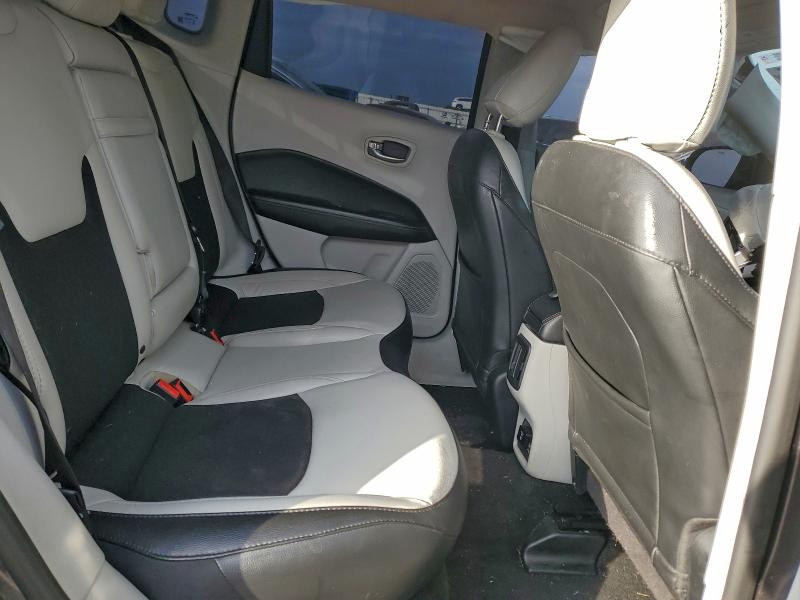 Фото 11 - JEEP COMPASS