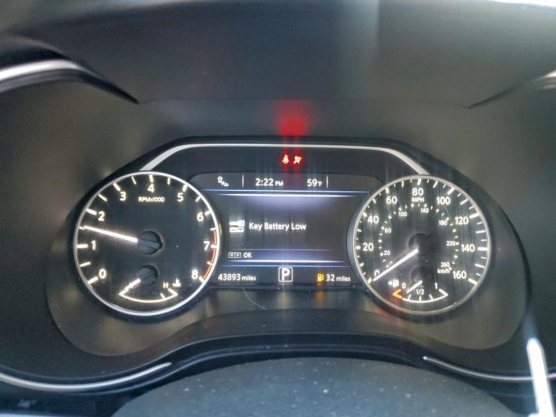 Фото 9 - NISSAN MAXIMA