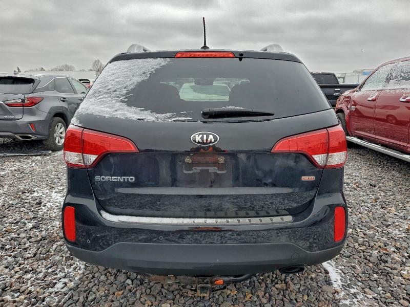 Фото 6 - KIA SORENTO