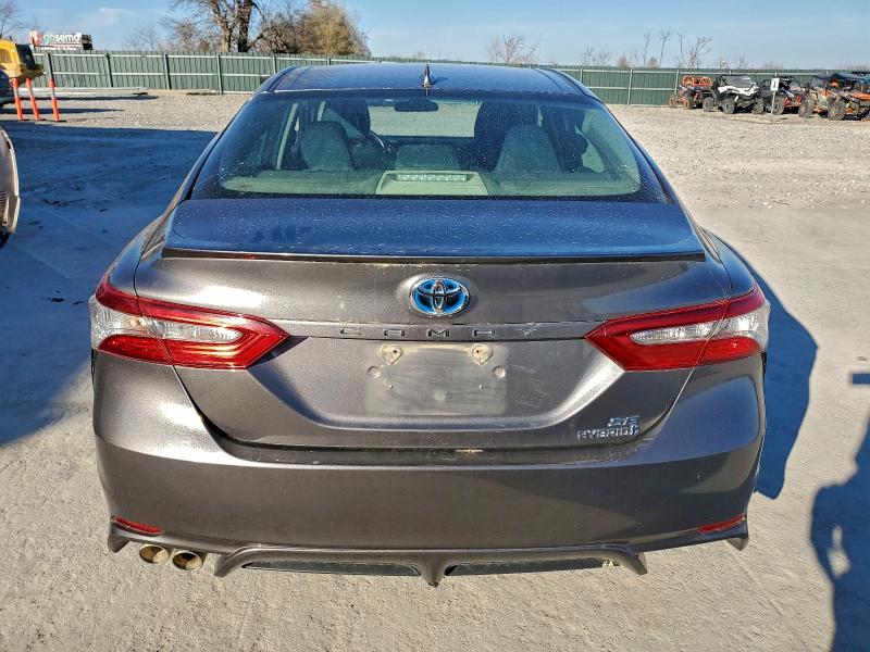 Фото 6 - TOYOTA CAMRY