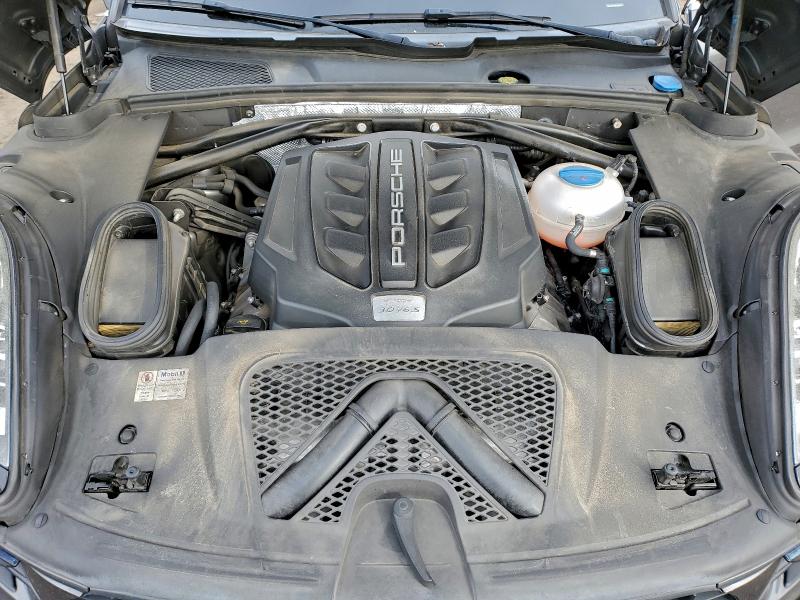 Фото 11 - PORSCHE MACAN