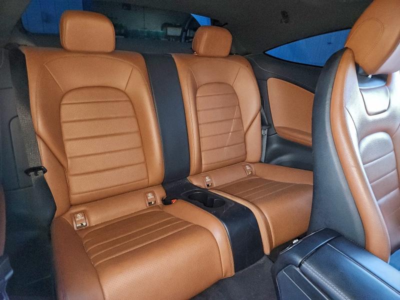 Фото 10 - MERCEDES-BENZ C-CLASS