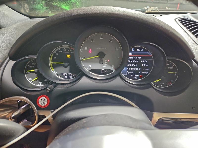 Фото 9 - PORSCHE CAYENNE