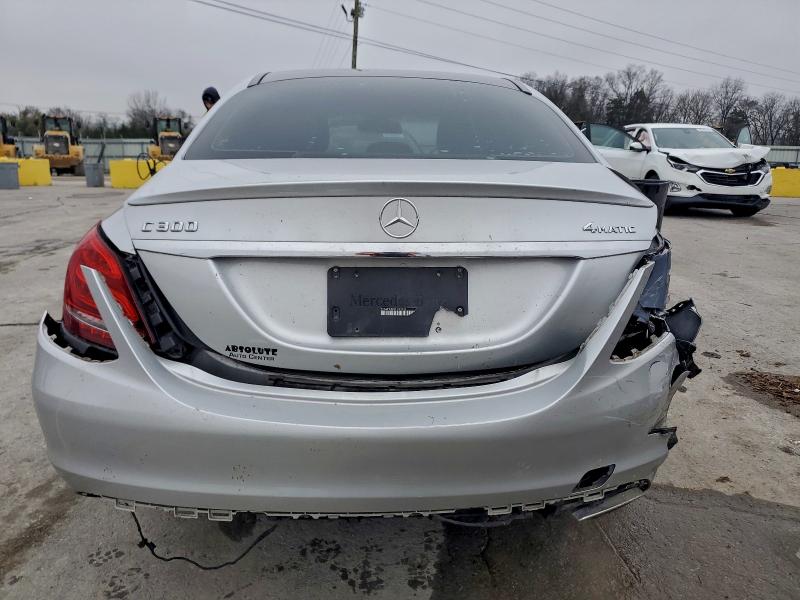 Фото 6 - MERCEDES-BENZ C-CLASS