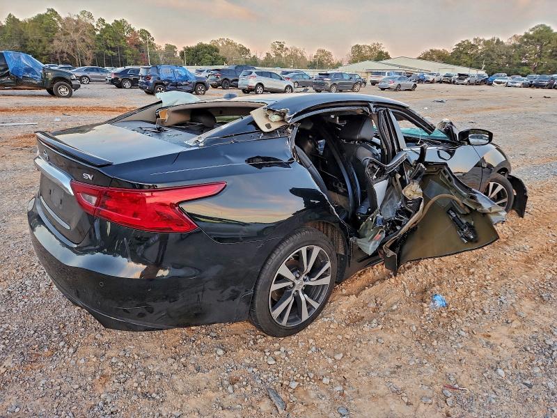 Фото 3 - NISSAN MAXIMA