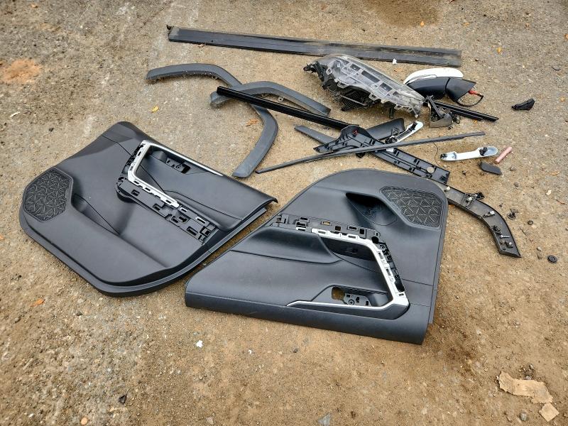 Фото 13 - TOYOTA RAV4