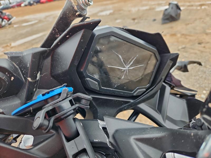 KAWASAKI EX650 P 2025