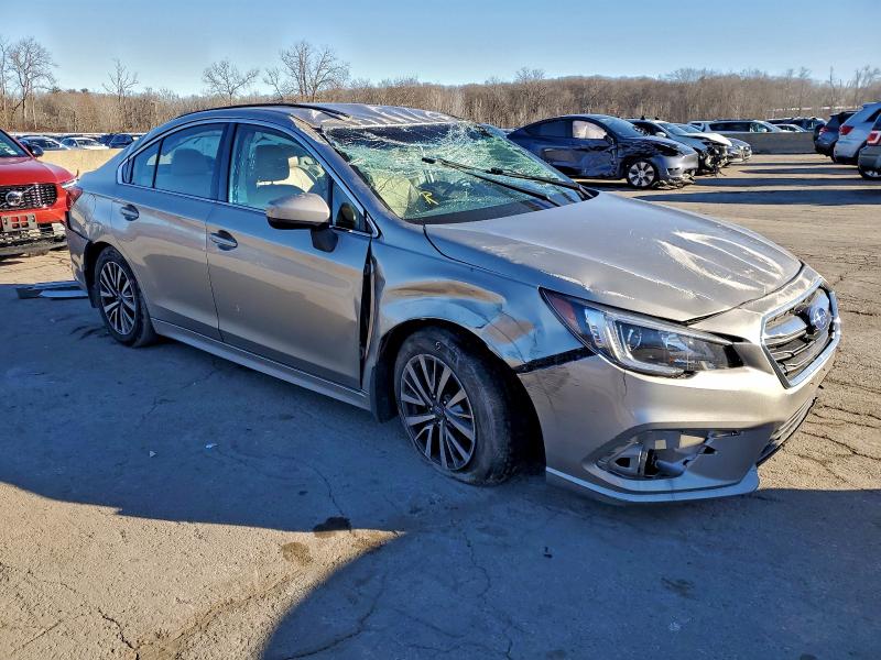 Фото 4 - SUBARU LEGACY