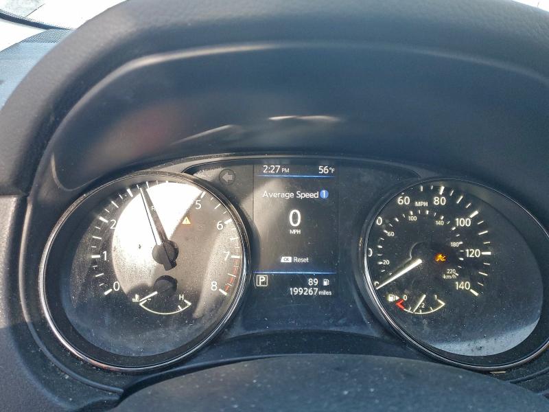 Фото 9 - NISSAN ROGUE