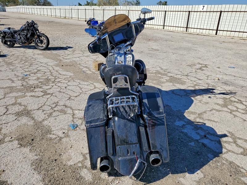 HARLEY-DAVIDSON FL 2011