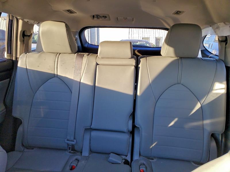 Фото 10 - TOYOTA HIGHLANDER