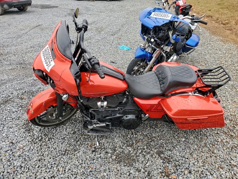 HARLEY-DAVIDSON FL 2017