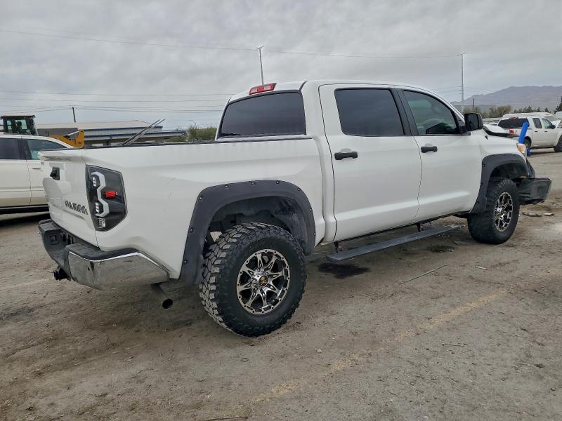 Фото 3 - TOYOTA TUNDRA