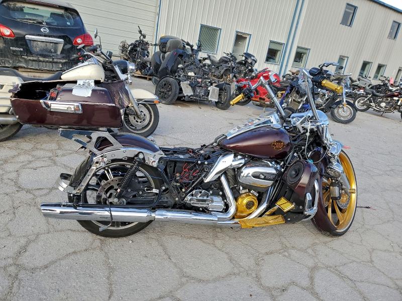 HARLEY-DAVIDSON FL 2022