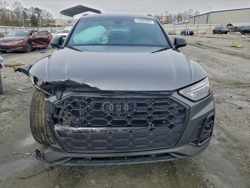 Фото 5 - AUDI SQ5