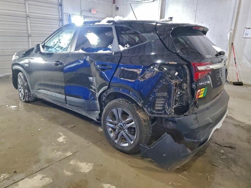 Фото 2 - KIA SELTOS