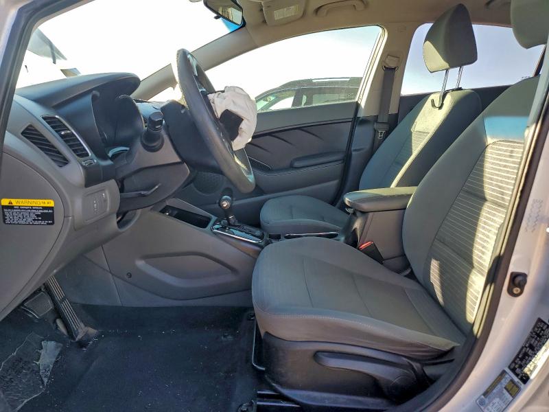 Фото 7 - KIA FORTE