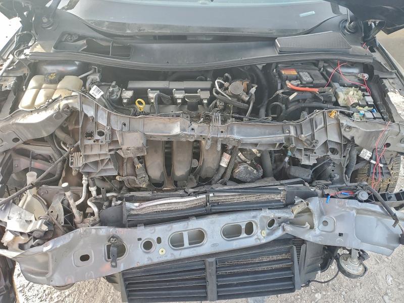 Фото 11 - FORD FOCUS