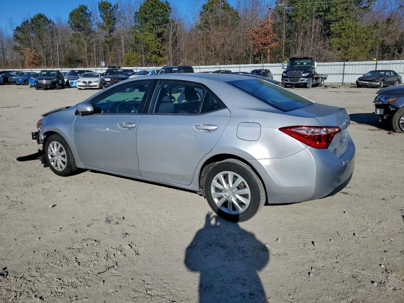 Фото 2 - TOYOTA COROLLA