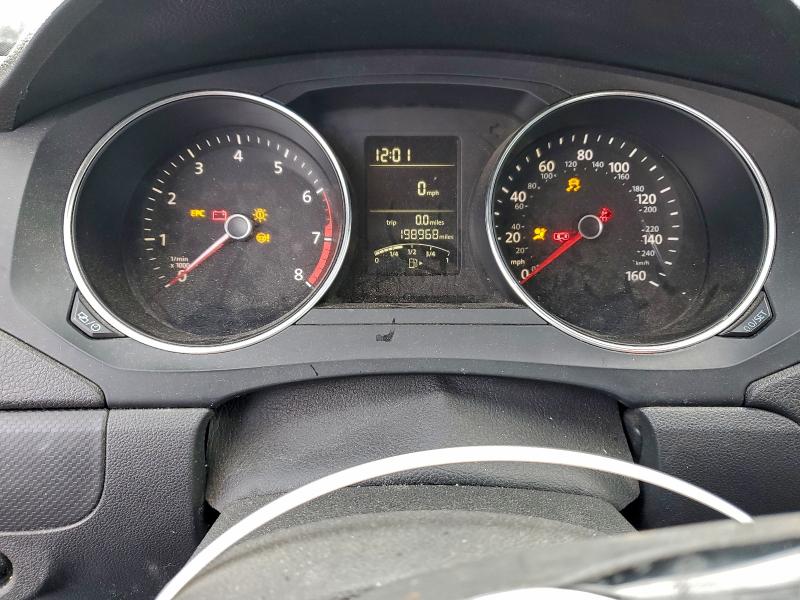 Фото 9 - VOLKSWAGEN JETTA