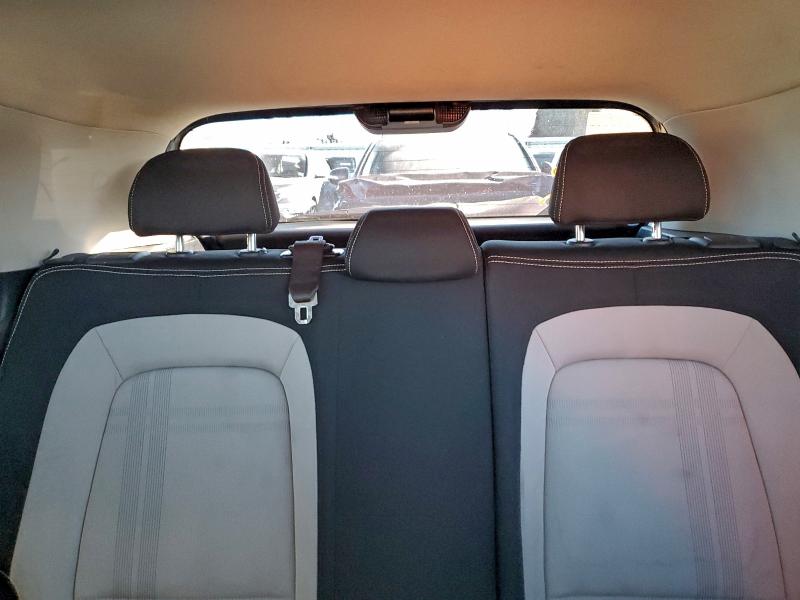 Фото 10 - HYUNDAI VENUE