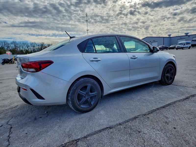 Фото 3 - KIA RIO