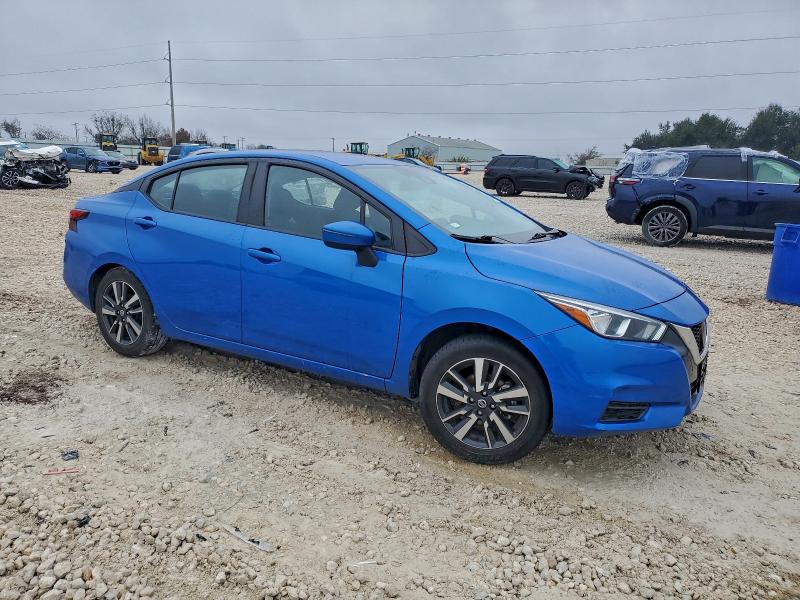 Фото 4 - NISSAN VERSA