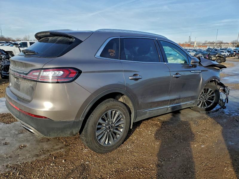 Фото 3 - LINCOLN NAUTILUS