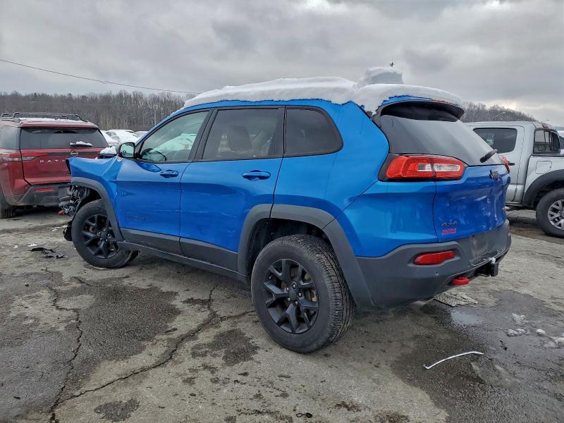 Фото 2 - JEEP CHEROKEE