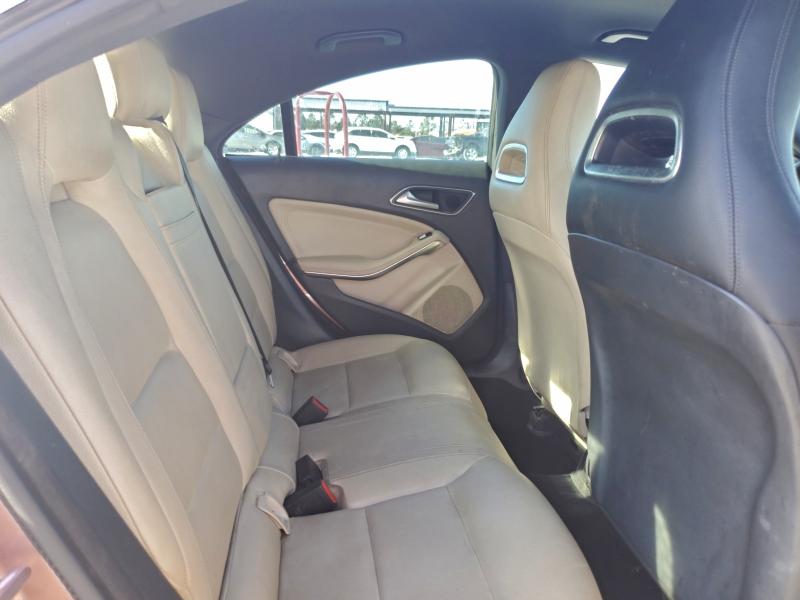 Фото 10 - MERCEDES-BENZ CLA-CLASS