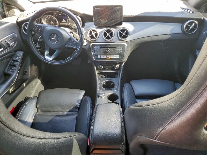 Фото 8 - MERCEDES-BENZ CLA-CLASS