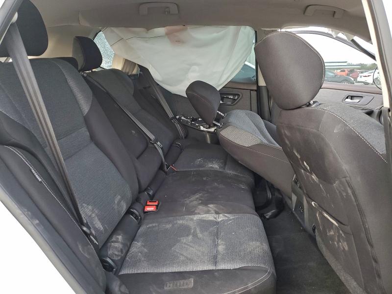 Фото 11 - NISSAN ROGUE