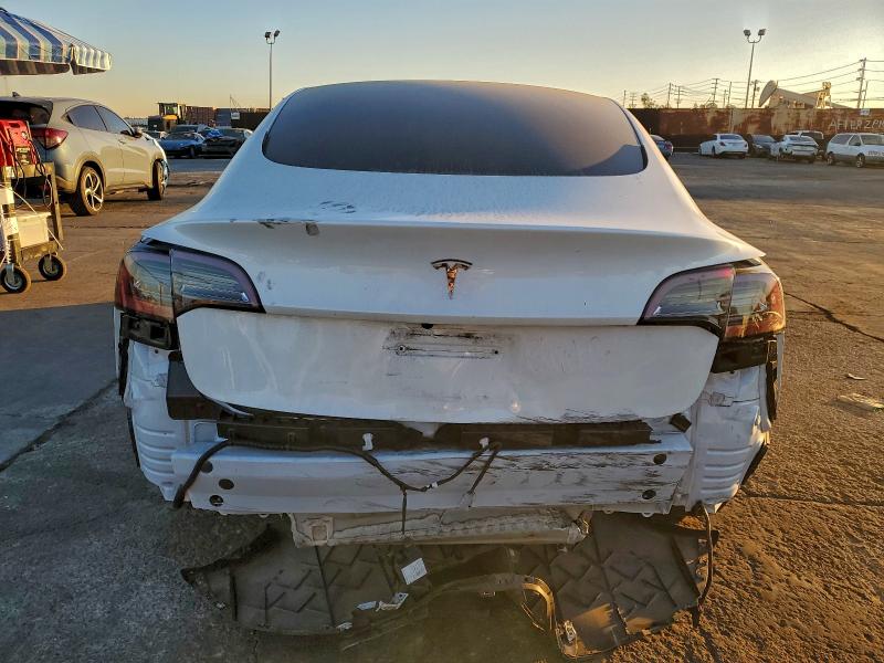 Фото 6 - TESLA MODEL 3