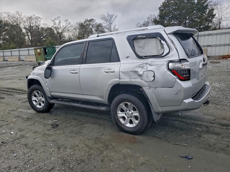 Фото 2 - TOYOTA 4RUNNER