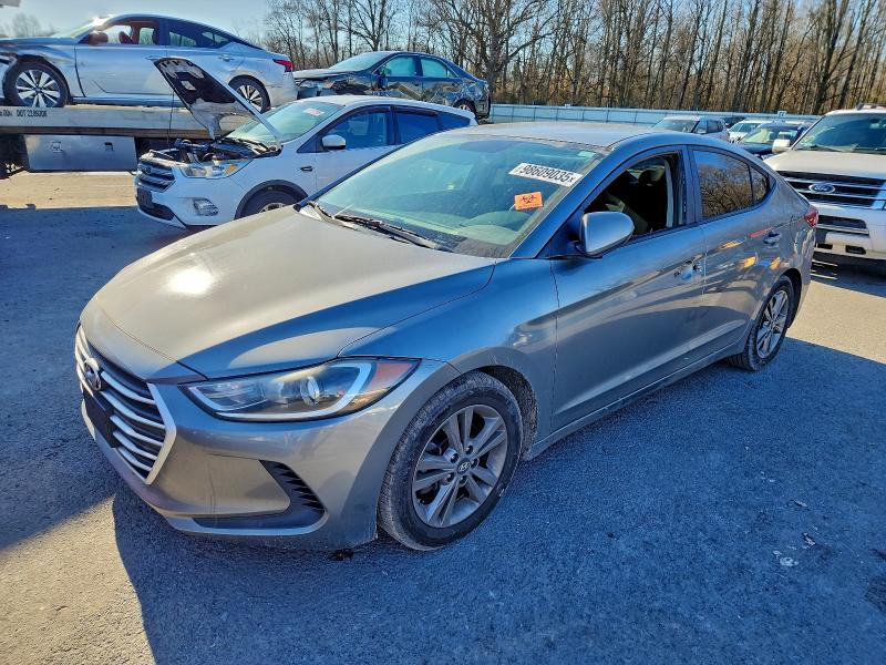 Фото 1 - HYUNDAI ELANTRA