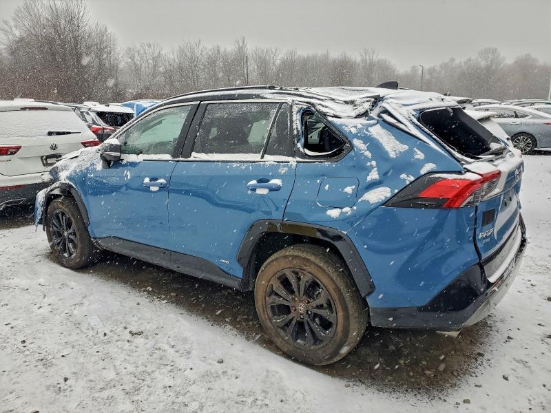 Фото 2 - TOYOTA RAV4